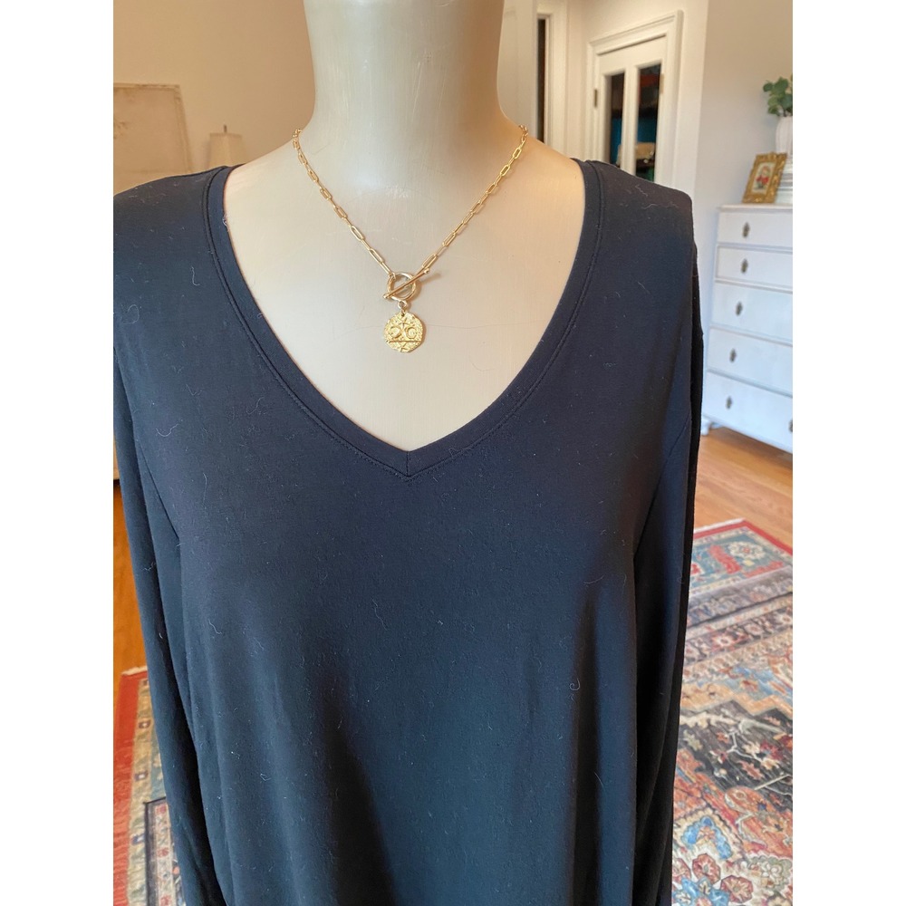Chico's Black Mixed Media Pleated Back V-Neck Tunic Top Size 2 Large